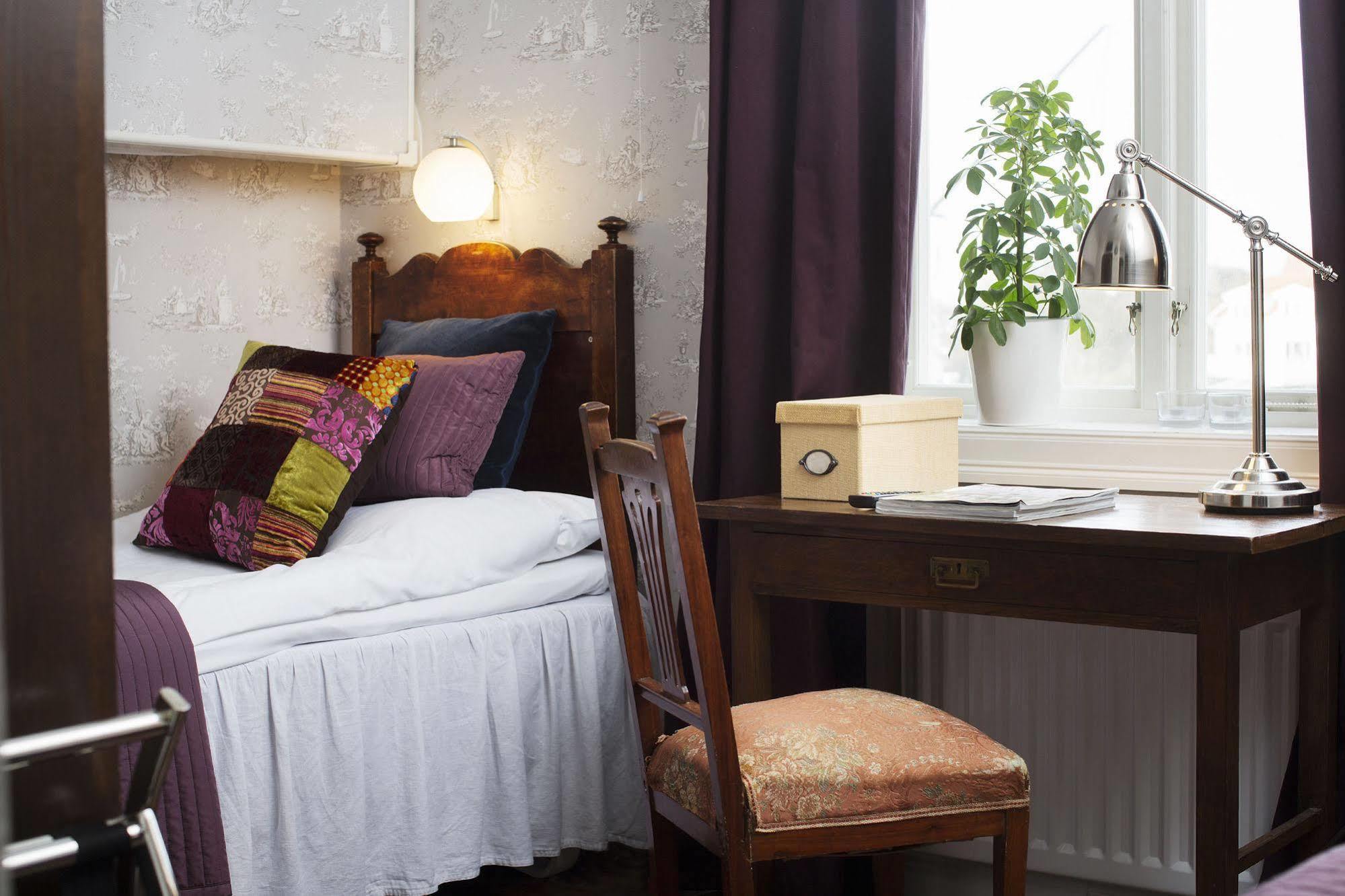 Strandvillan Hotell Och Bed & Breakfast 레이세킬 외부 사진