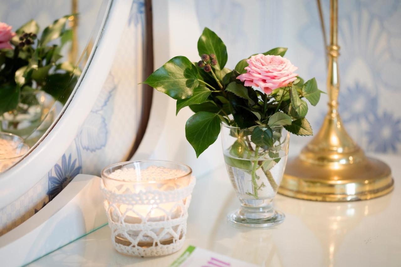 Strandvillan Hotell Och Bed & Breakfast 레이세킬 외부 사진