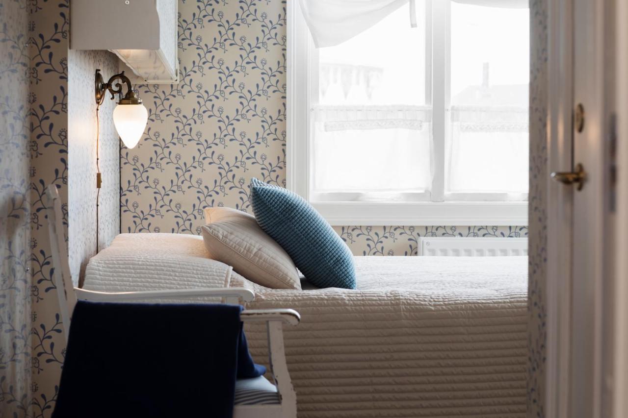 Strandvillan Hotell Och Bed & Breakfast 레이세킬 외부 사진