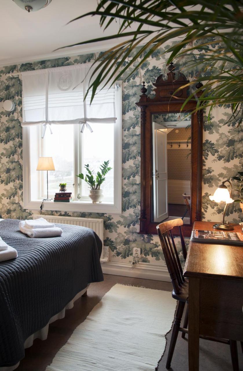 Strandvillan Hotell Och Bed & Breakfast 레이세킬 외부 사진